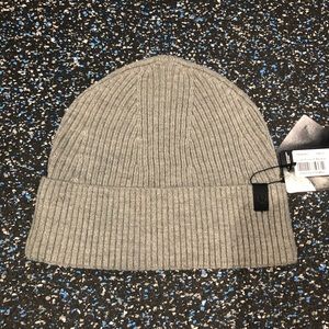 Lululemon Cold Pursuit Beanie Gray NWT